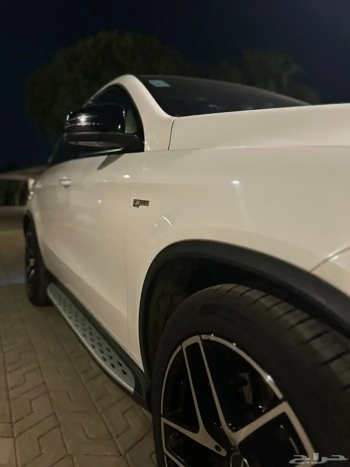 مرسيدس GLE 43 نظيف جدا 26