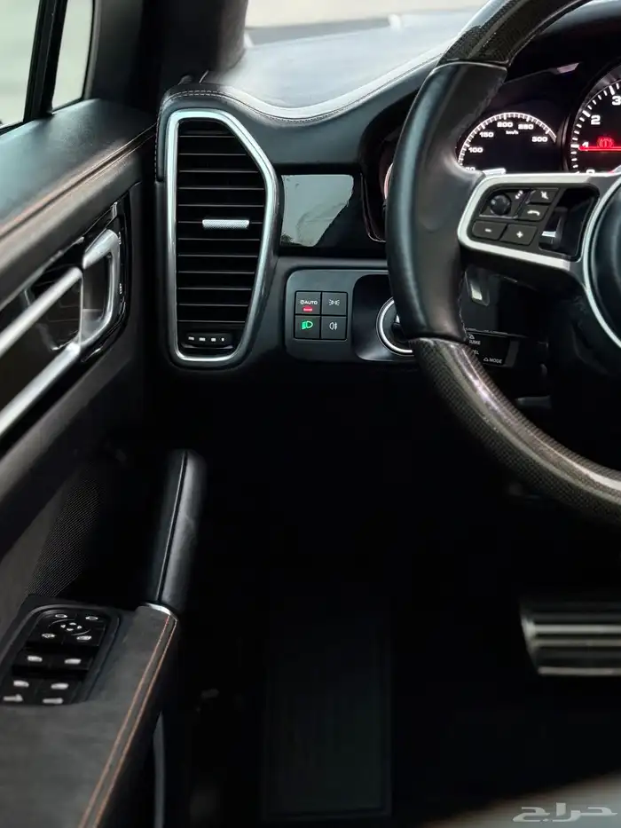 Porsche Cayenne GTS 2022 34