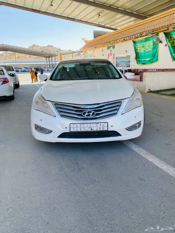 هيونداى أزيرا 2013 2