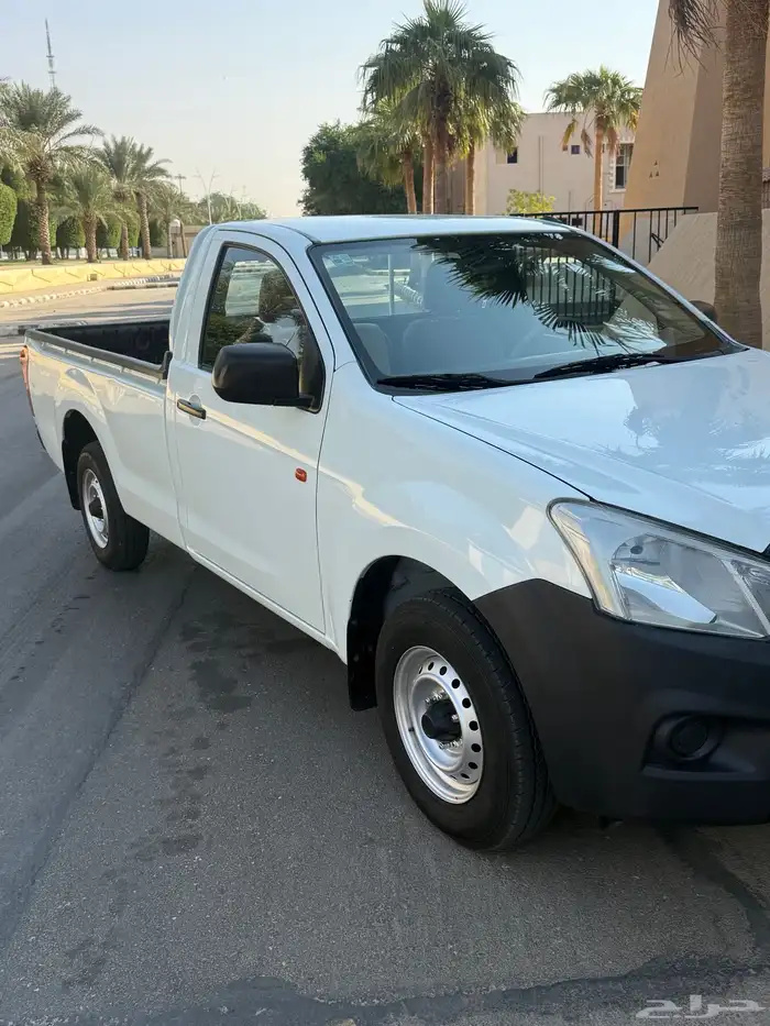 للبيع ايسوزو عمارة 2022 وارد باخشب نظيف 4