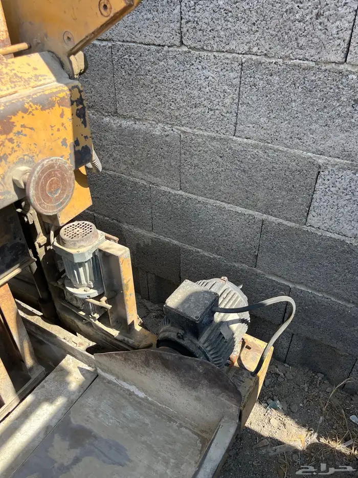 معدات مصنع طوب وداموك زراعه وخلاطه وقلاب داينه 12