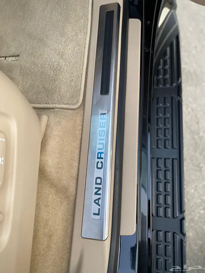 2013 VXR 5.7 Black 24