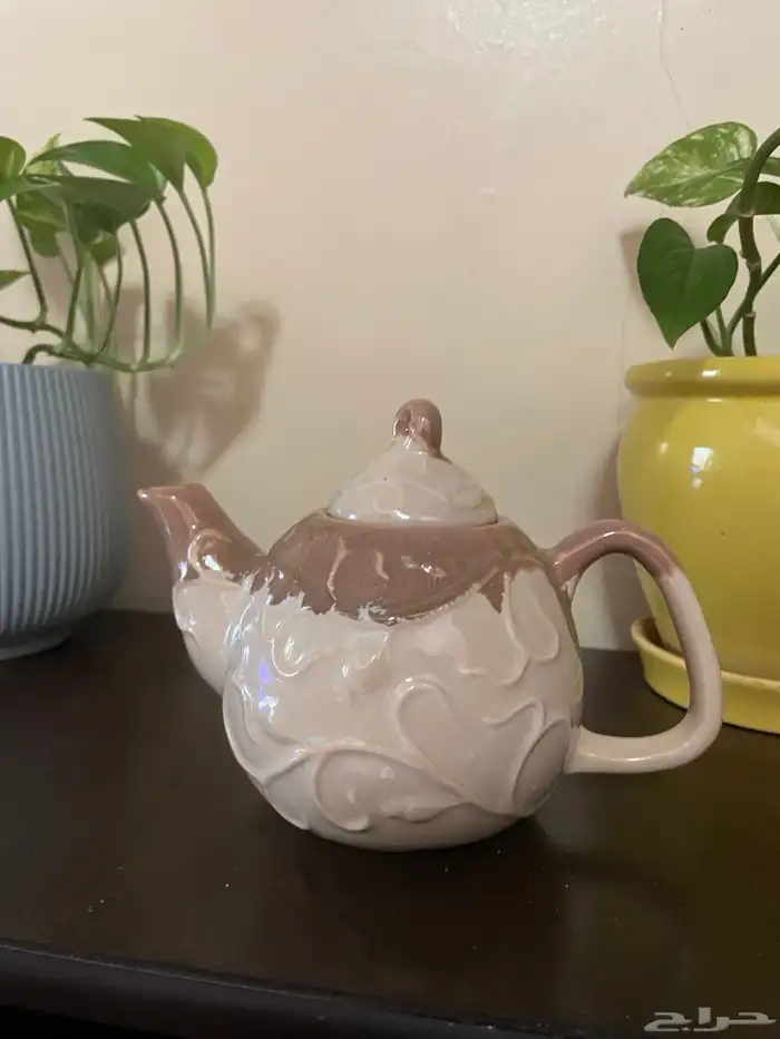 قوري مزخرف بيجCeramic teapot 0