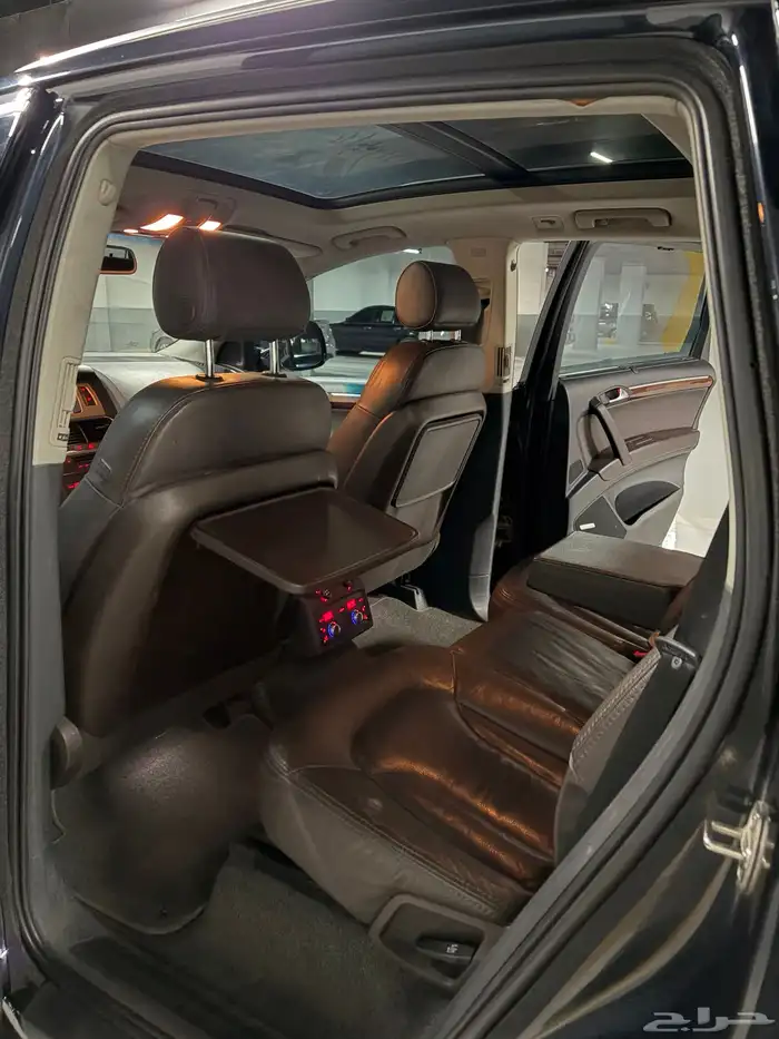 جيب اودي q7 2007 مخزن 6