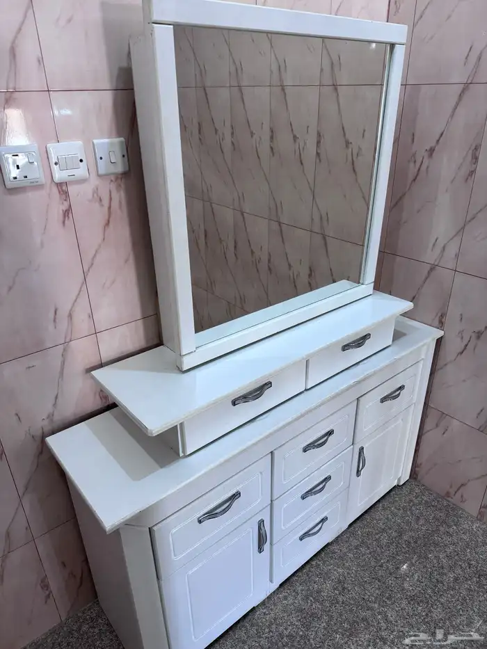 اثاث غرفة نوم وطاولة صاله 4