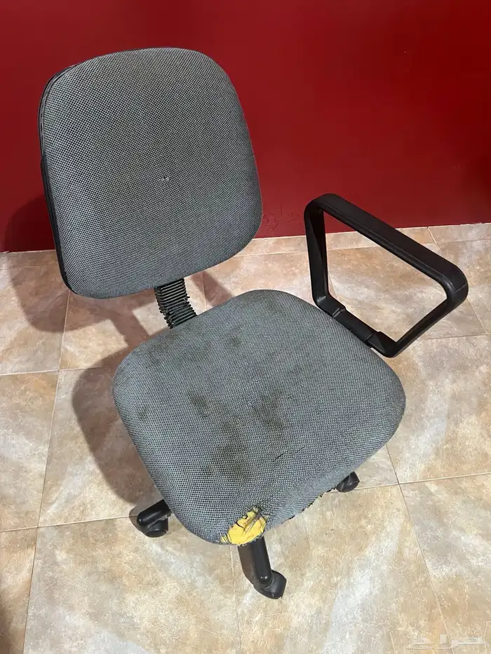 كرسي مكتبي متحرك 2