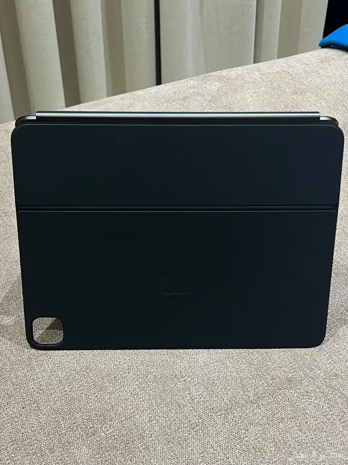ايباد ماجيك كيبورد 12.9 iPad magic pro 12.9 inch 4