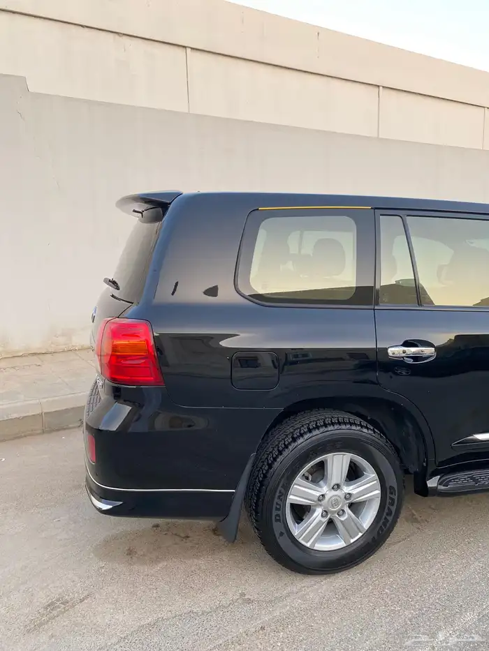 2013 VXR 5.7 Black 5