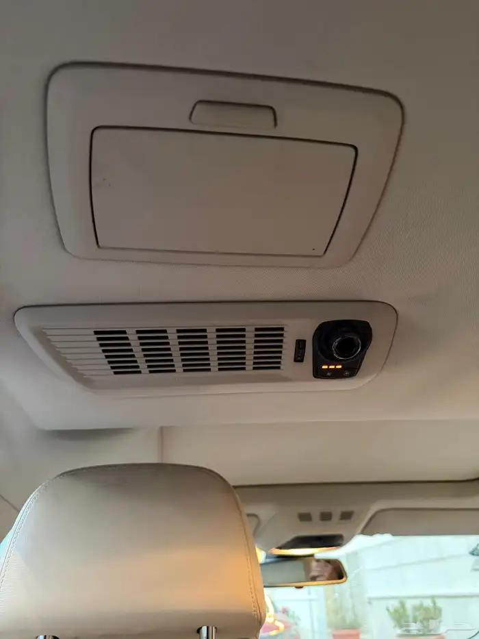 بي ام دبيلو 2009 ( مخزن ) اقبل البدل المناسب 76