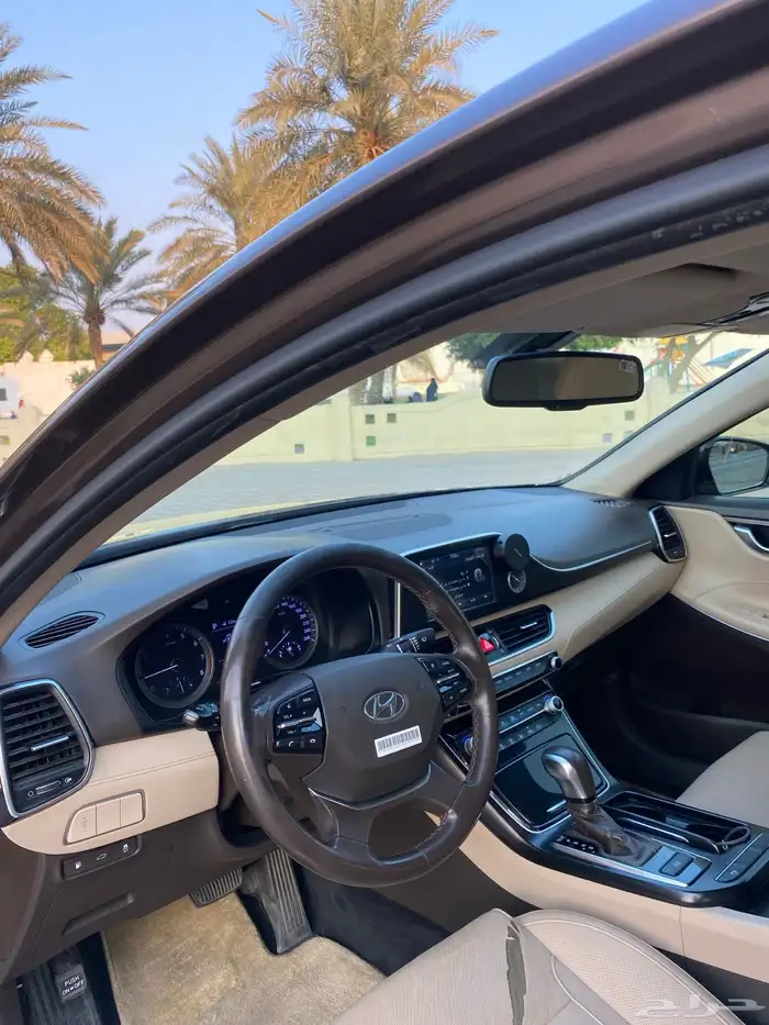 هيونداي ازيرا 2018 11