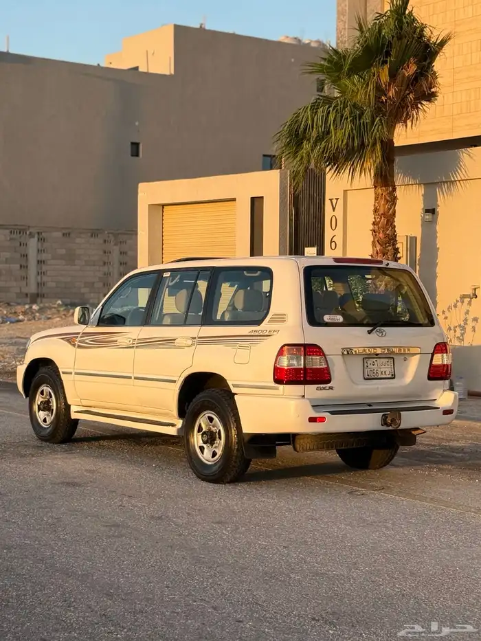 لاندكلوزر 2007 فل كامل ونش قير عادي 7