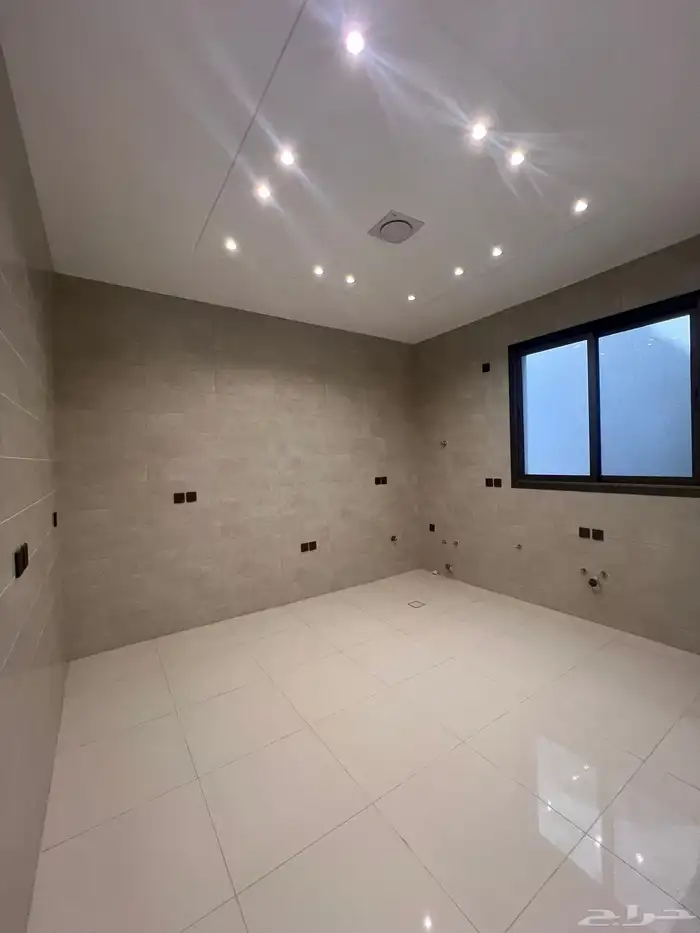 للبيع فيلا دورين وملحق موقع مميز درة الموسى 21