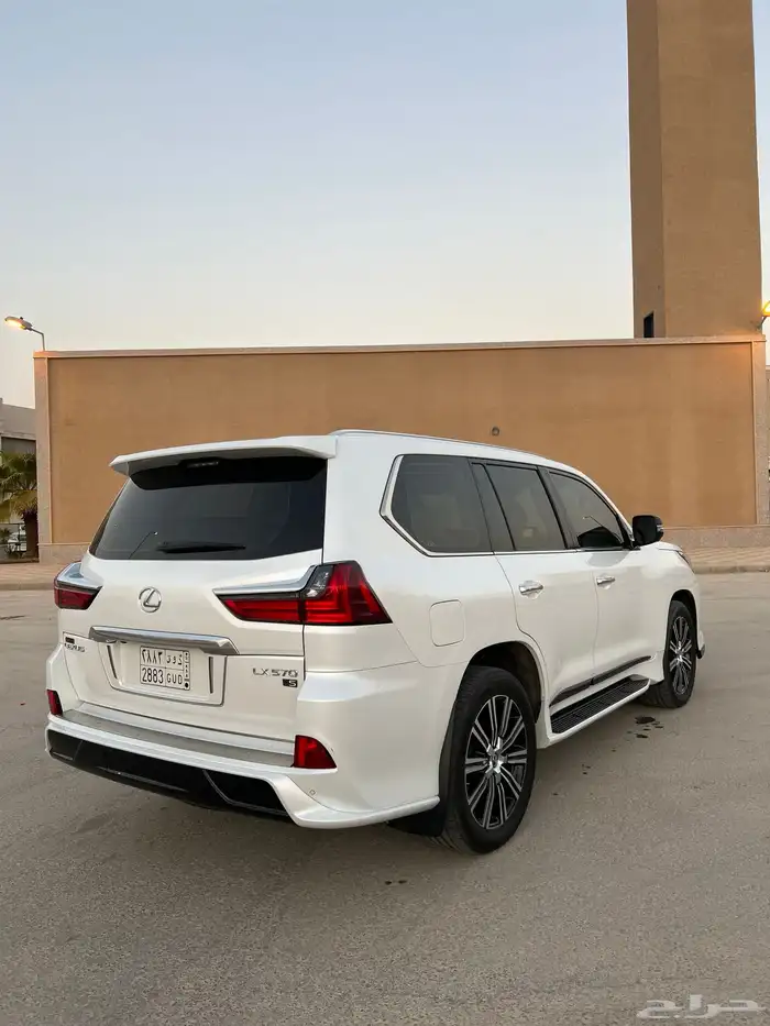 جيب لكزس Lx570s سبورت2021 نظيف مالك اول 4