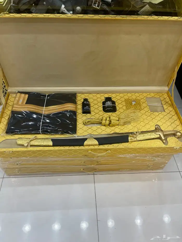 هدايا رجالية تخرج ترقية تقاعد زواج بشت سيف درع 50