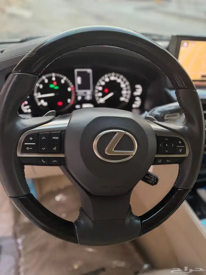 نادر من النوادر جيب لكزس LX570 (مخزن عداد 36 ألف فقط) 27