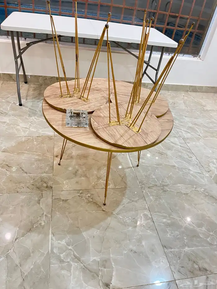 طاولة خدمة 0