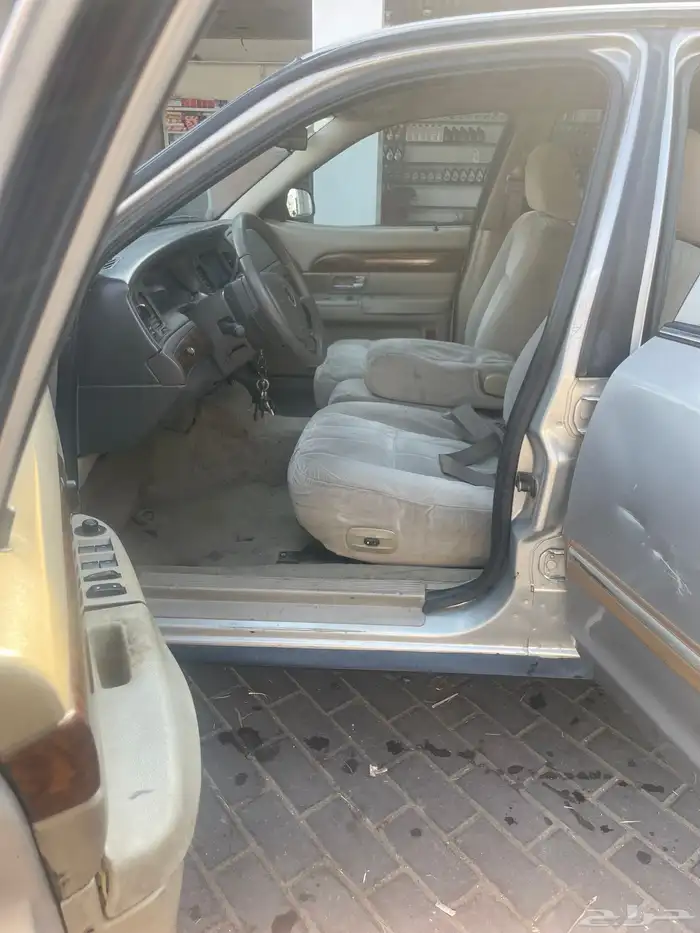 فورد ماركيز 2010 6