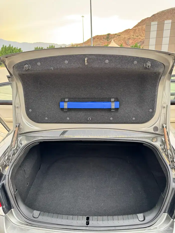 كابريس 2013 نظيف جدا ممشى قليل بدي ومكينه وقير شد بلد للبيع 42