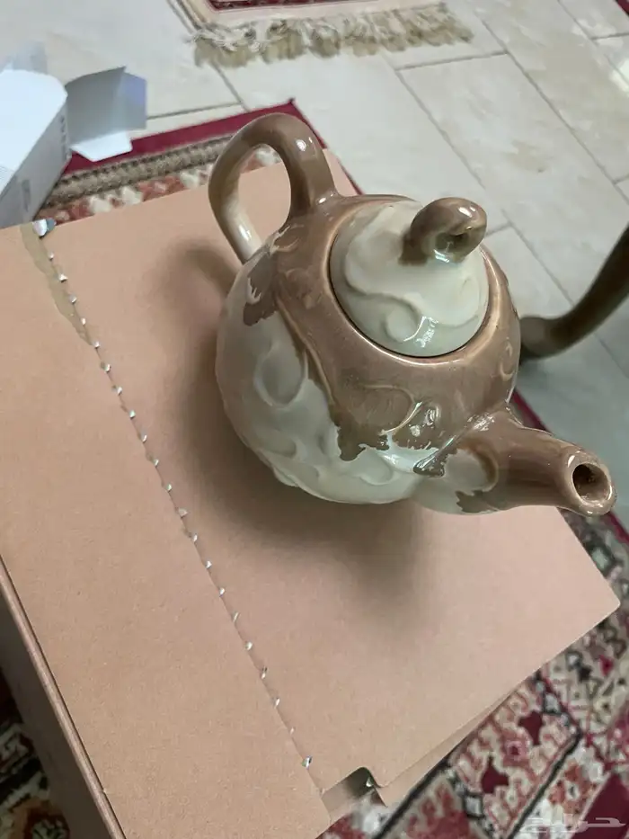 قوري مزخرف بيجCeramic teapot 4