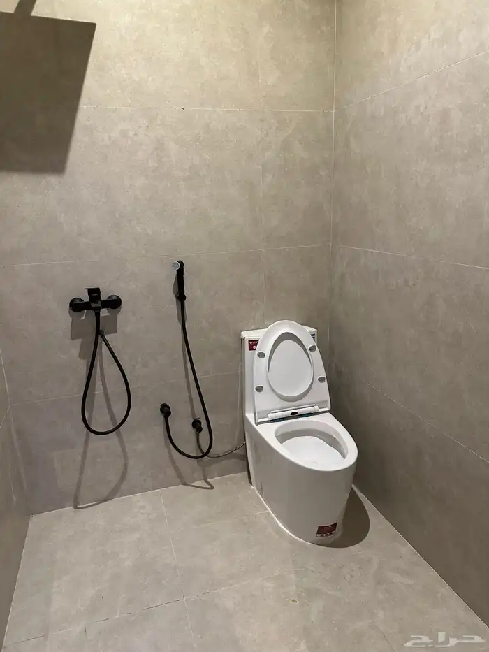 استراحه فاخره بالعمارية للايجار السنوي او اليومي 22