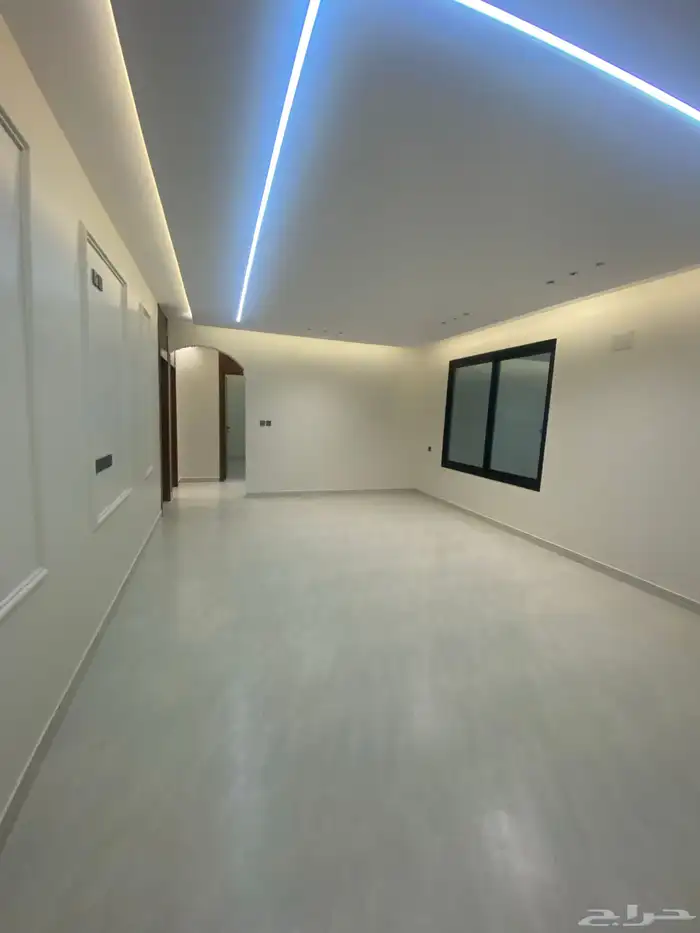 للبيع شقة دور ثاني مساحة كبيرة تشطيب فاخر بالمحاله 510الف 15