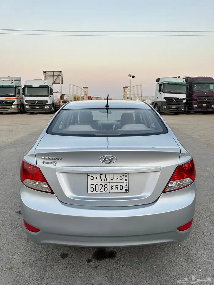 هيونداي المجدوعي اكسنت بنزين 2018 5
