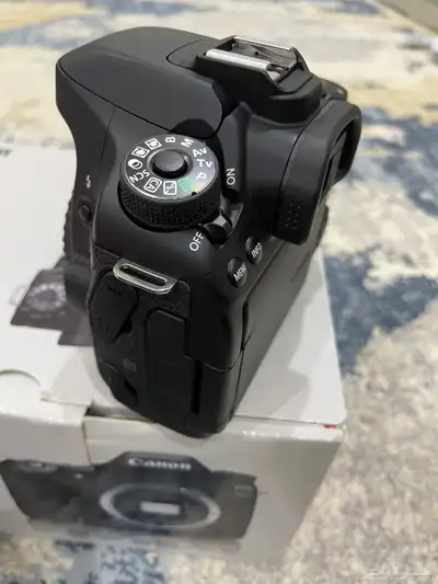 كانون 80 D شبه جديدة مع عدسات و اغراض index