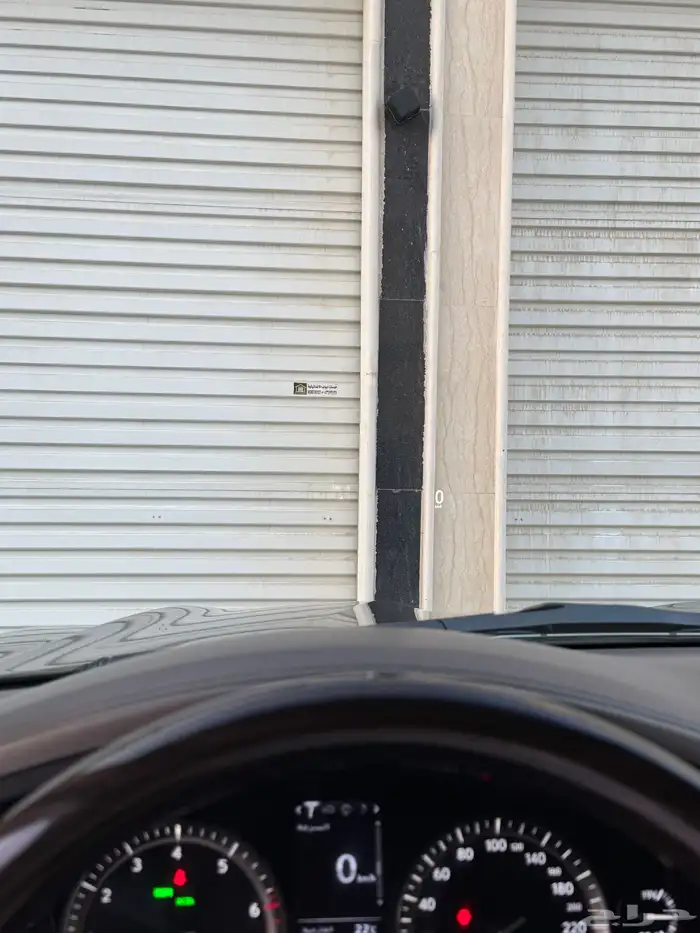 لكزس 2021 اسود 15