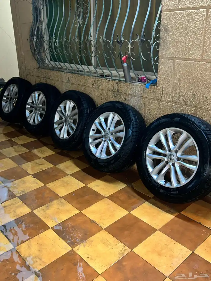 جنوط و كفرات بلاتينيوم مقاس 20 0