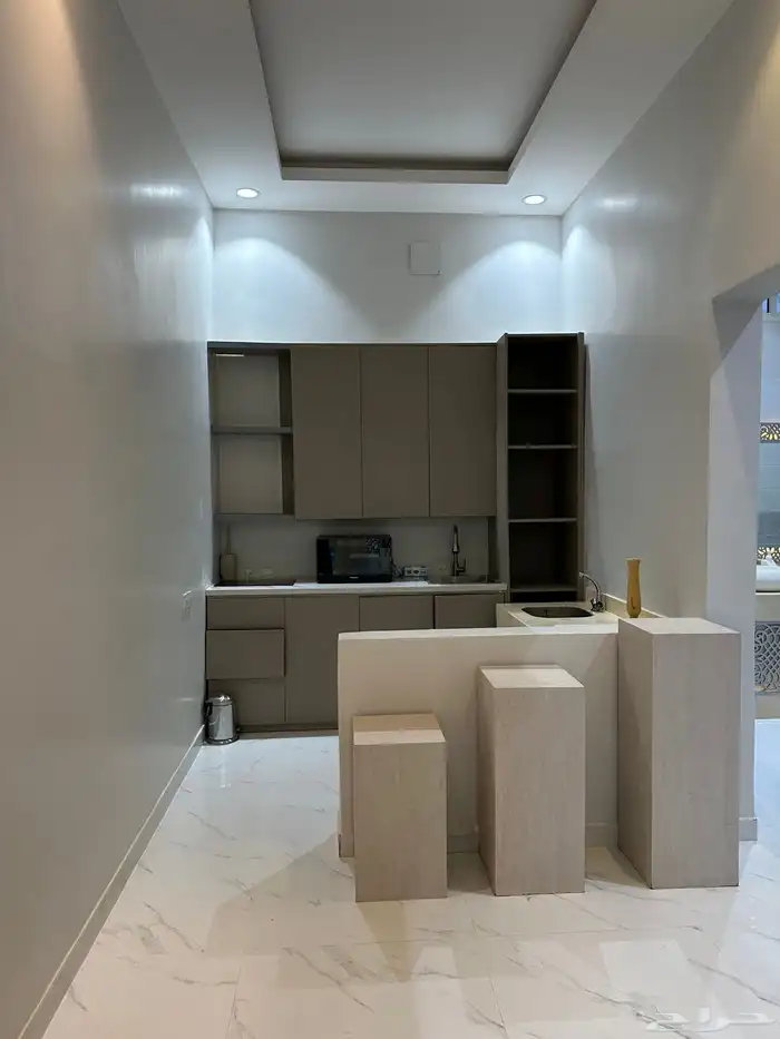 استراحه فاخره بالعمارية للايجار السنوي او اليومي 13