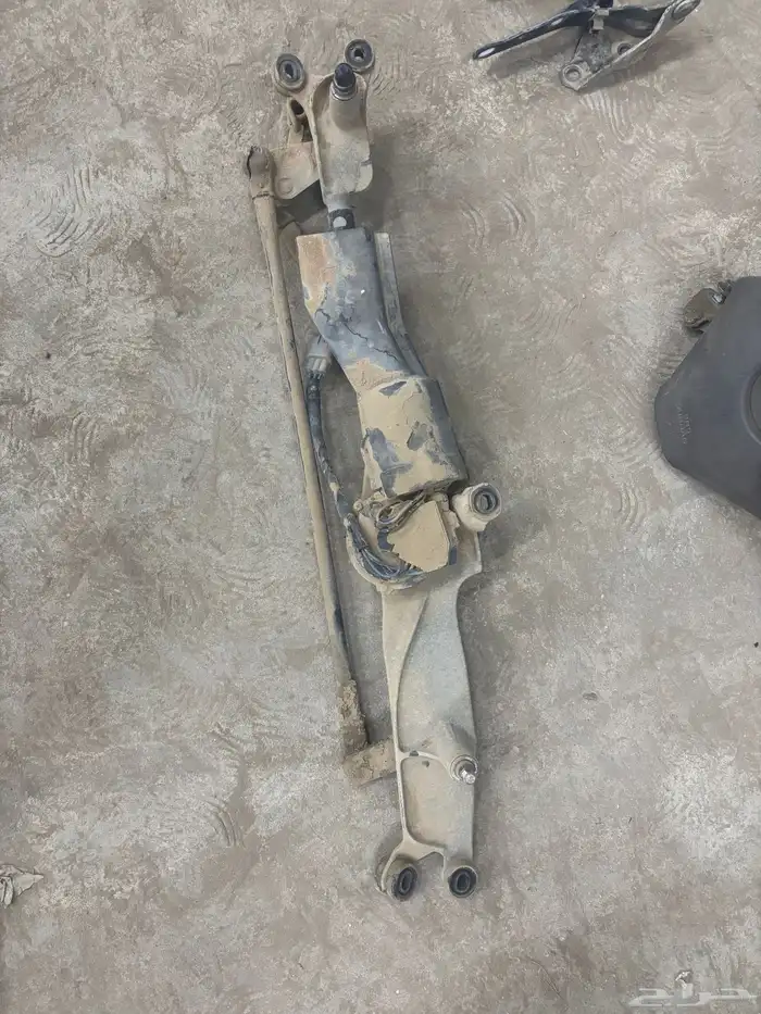 قطع لكزس جي اس 2004 32