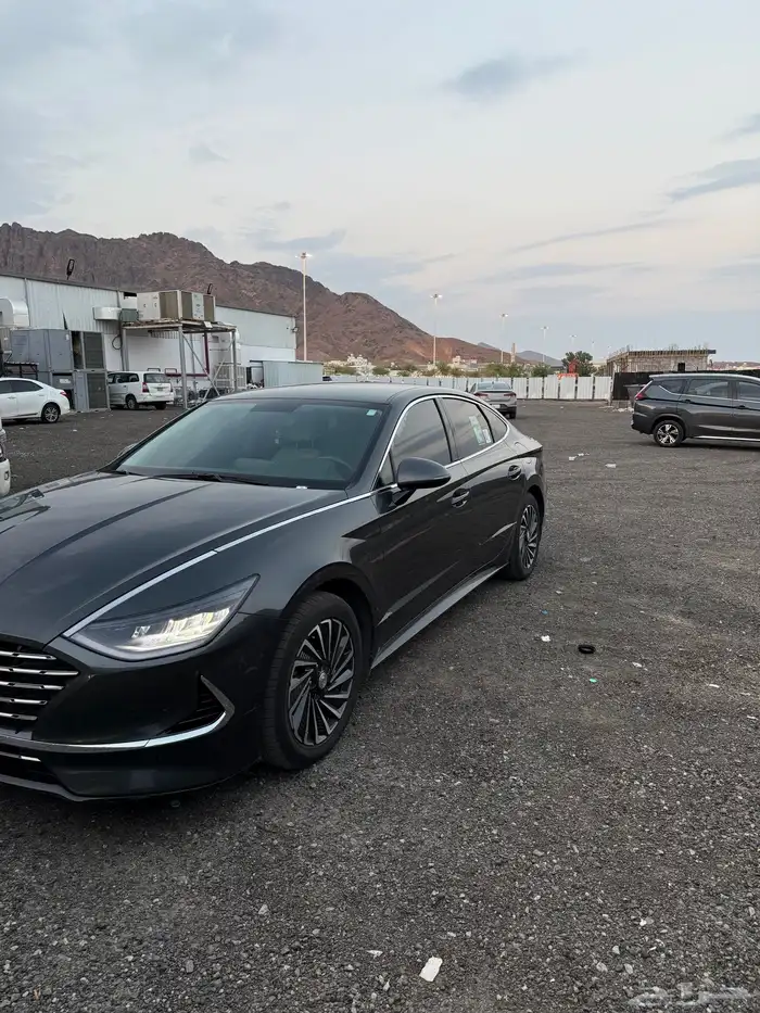 سوناتا 2023 هايبرد 4