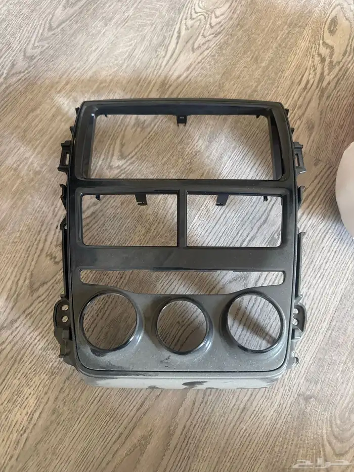 شاشة يارس 2022 اصليه وكاله 4