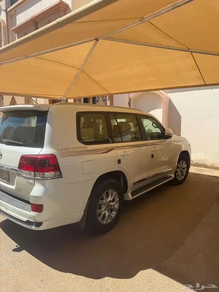 لاندكروزر 2019 ديزل 6