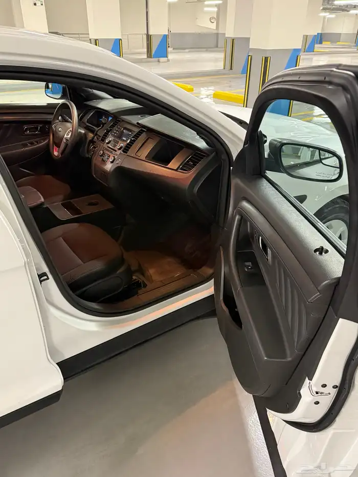 فورد تورس بوليسي 2015 مخزن 19