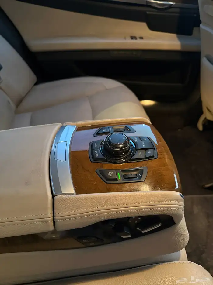 بي ام دبيلو 2009 ( مخزن ) اقبل البدل المناسب 64