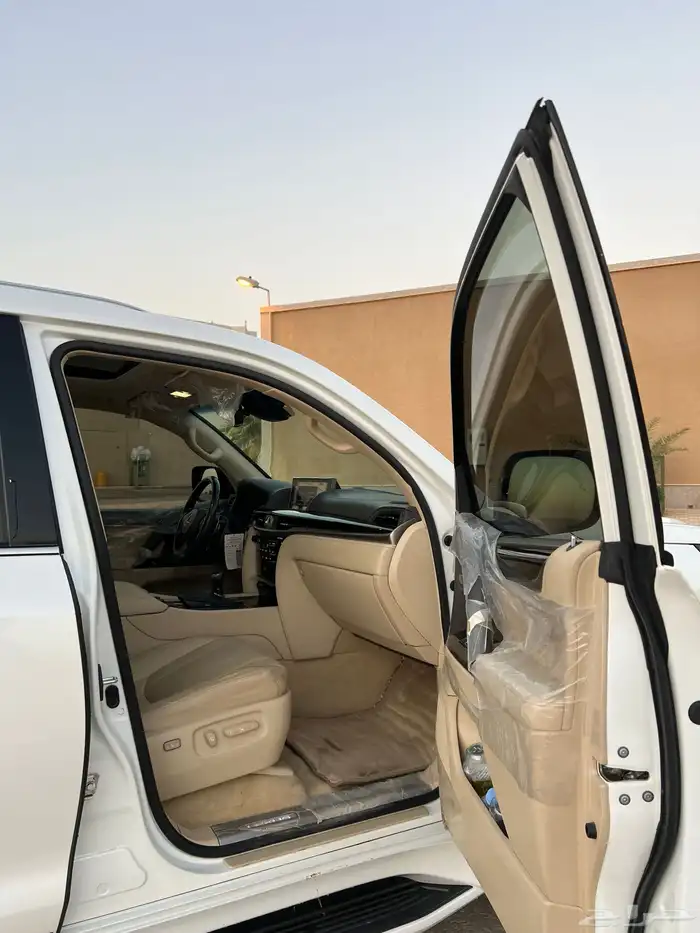 جيب لكزس Lx570s سبورت2021 نظيف مالك اول 7
