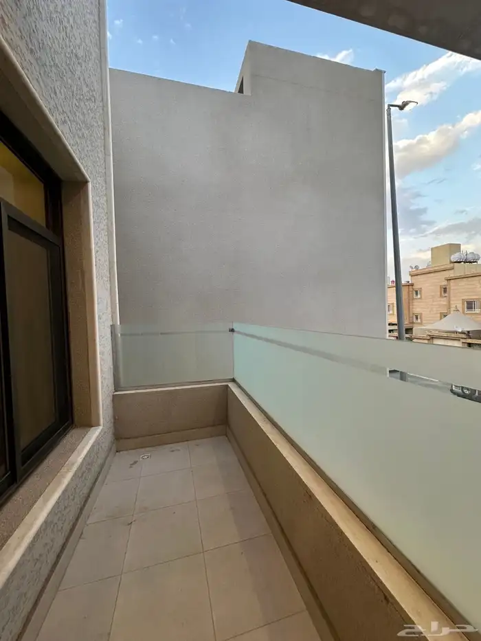 للبيع فيلا دوبلكس قريبه من الممشى والخدمات بخميس مشيط 14