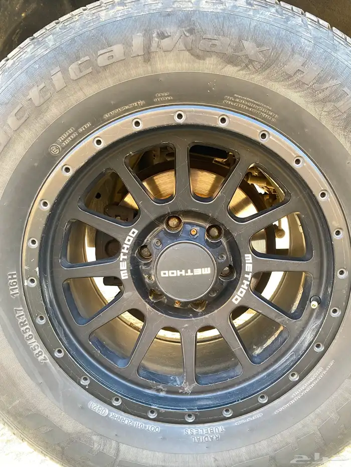 جنوط ميثود صيني مستعمل للبيع مع كفراتها 3