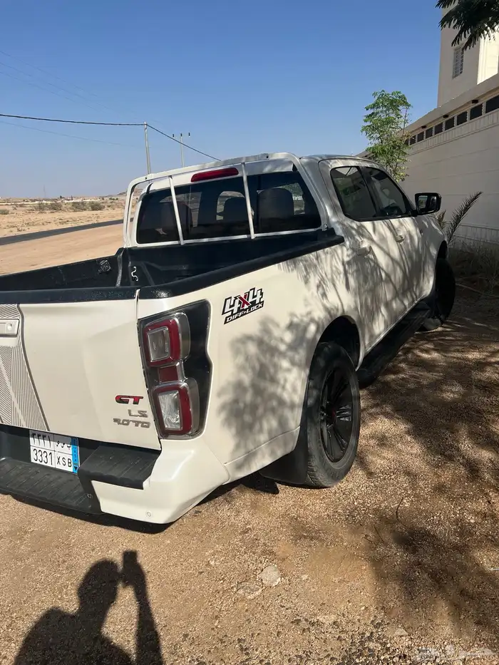 ايسوزو ديماكس 1