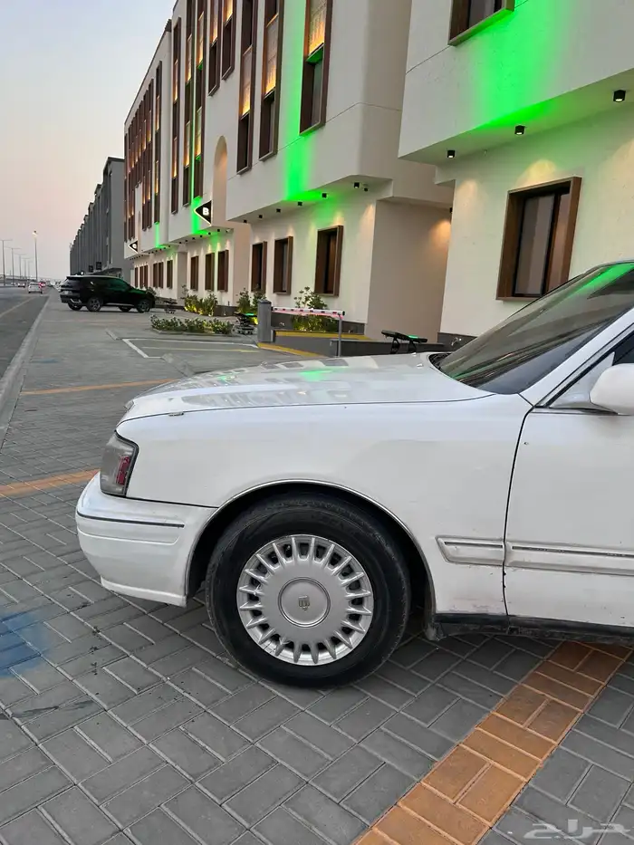 تويوتا كراون 1998 التاج للبدل او البيع 13