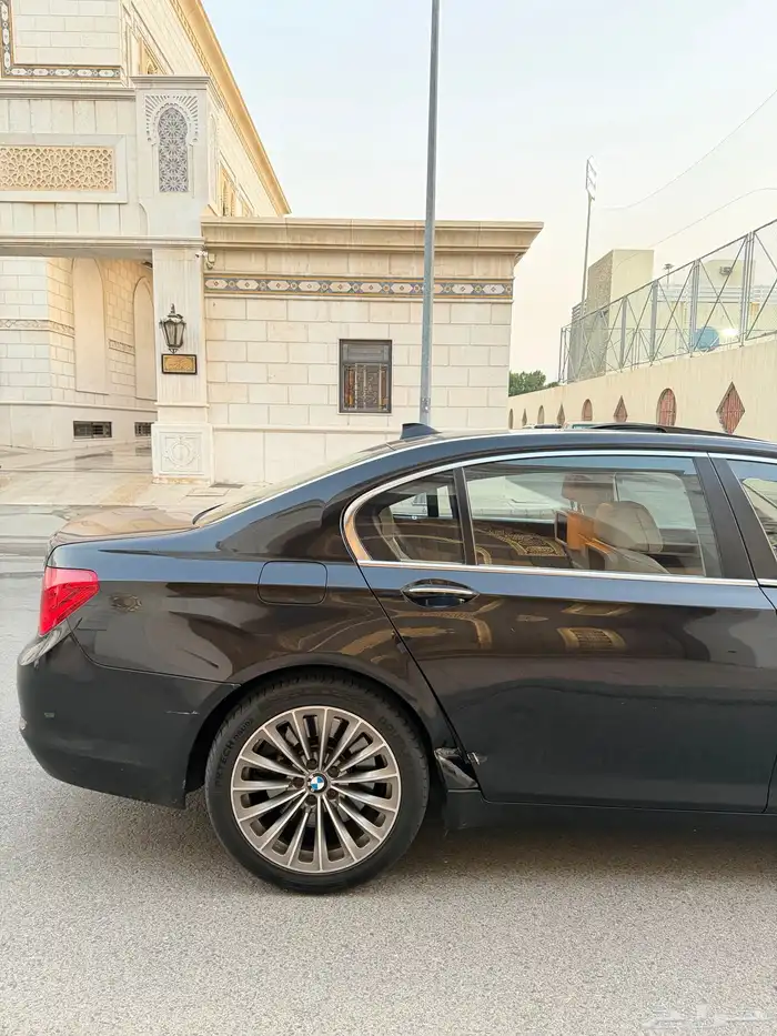 بي ام دبيلو 2009 ( مخزن ) اقبل البدل المناسب 22