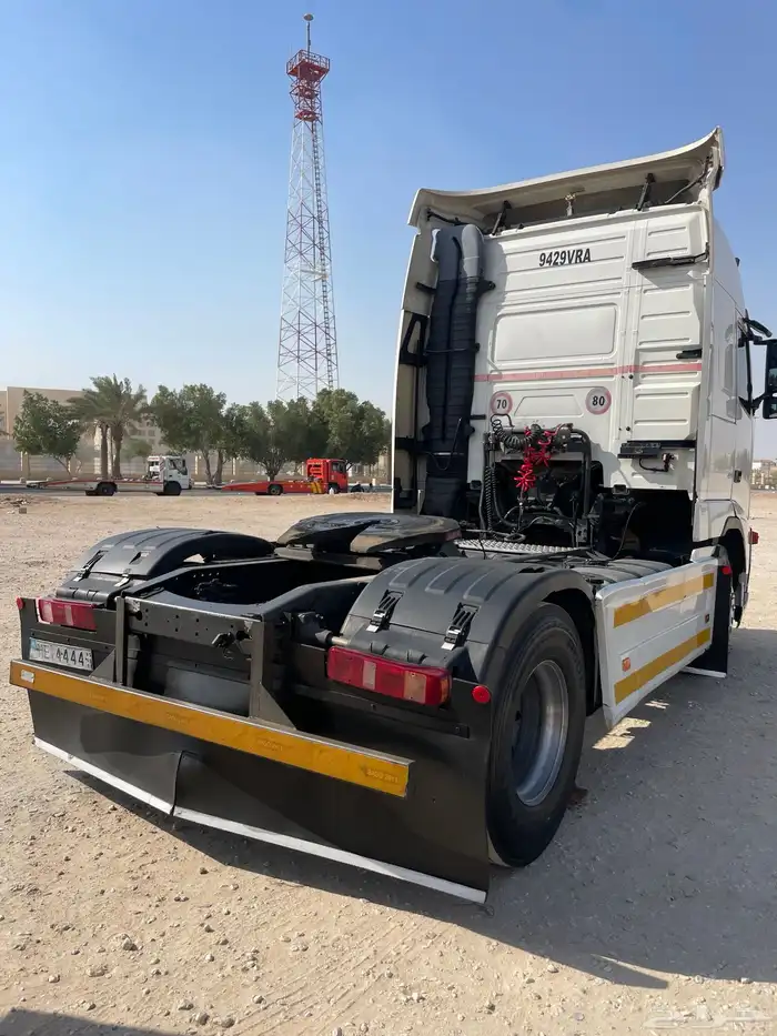 للبيع فولفو 4