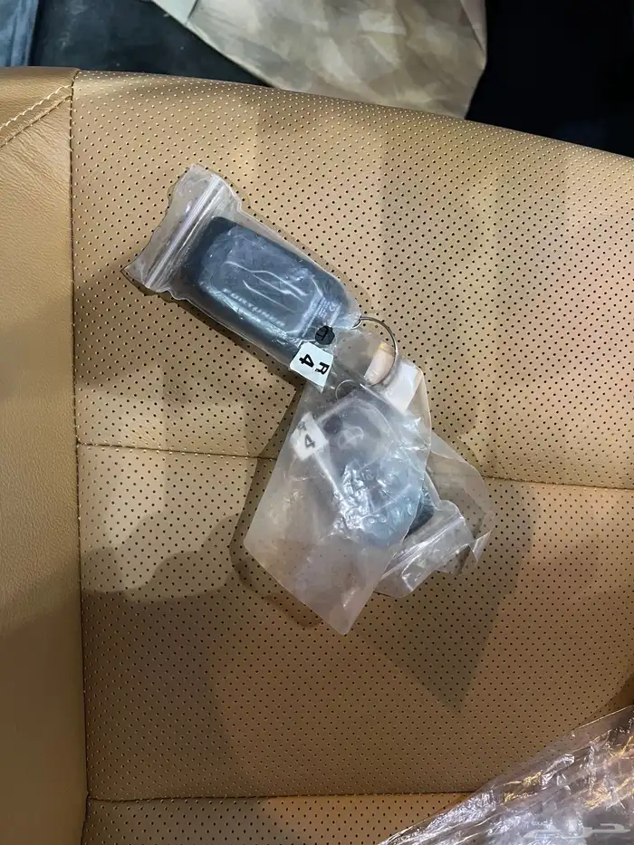 تويوتا فورتشنر VX3 بنزين 2025 13