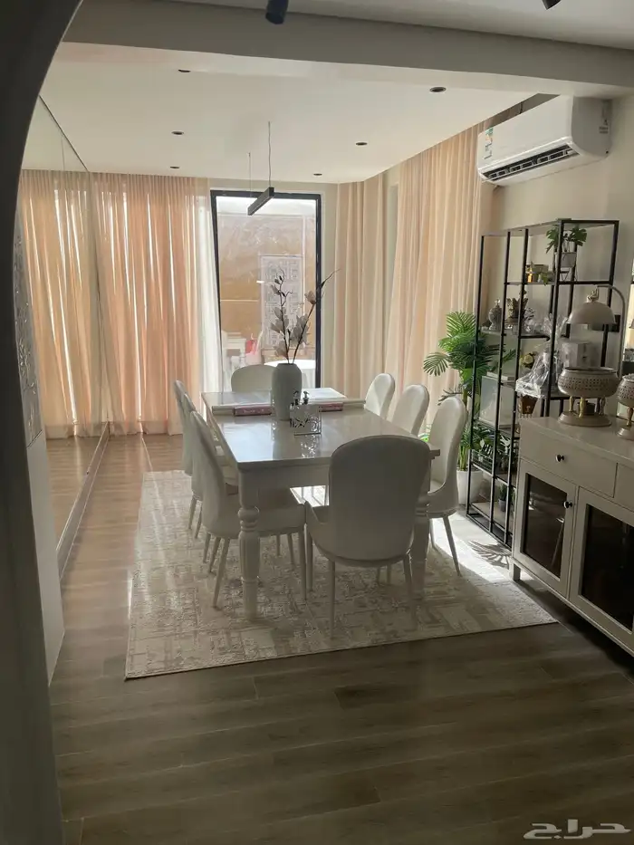 فلة للبيع بالقصيم المساحة 1440 متر 10