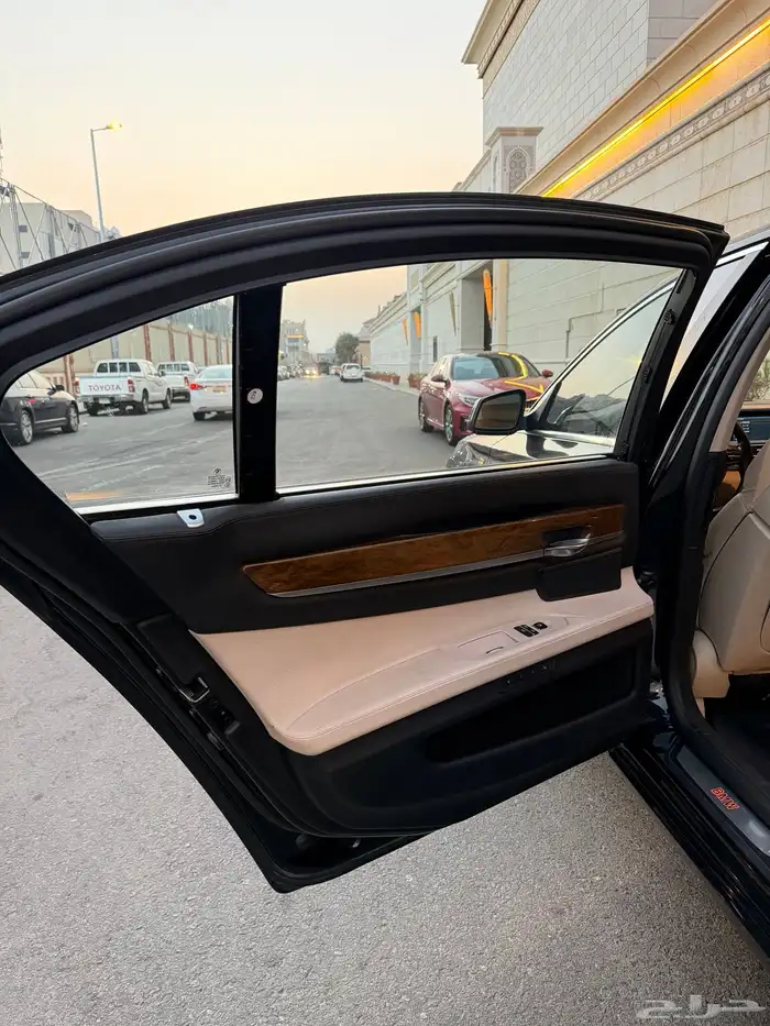 بي ام دبيلو 2009 ( مخزن ) اقبل البدل المناسب 87