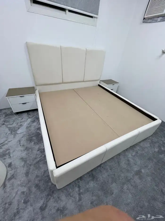 تفصيل غرف نوم وتركيب ديكورات خشبية والتنجيد ودهان الأبواب 14