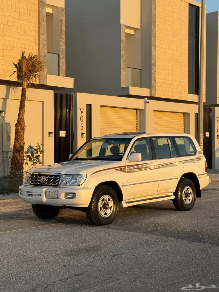 لاندكلوزر 2007 فل كامل ونش قير عادي 3