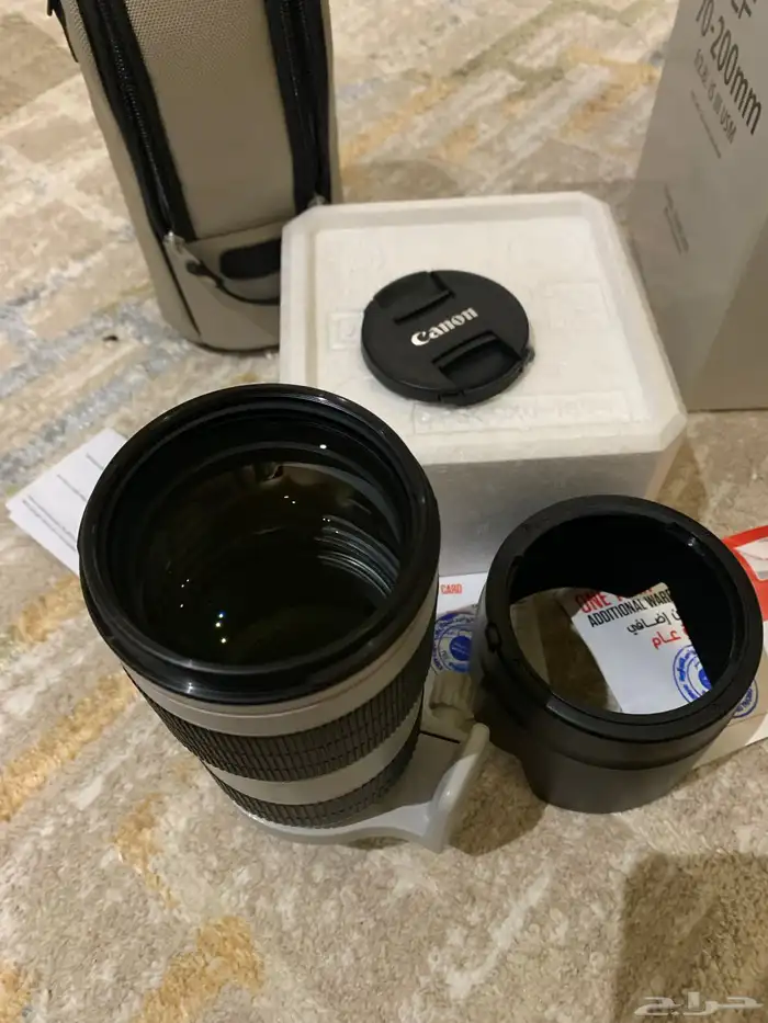 عدسات تصوير بحالة ممتازة وفلاش Godox V1C 19