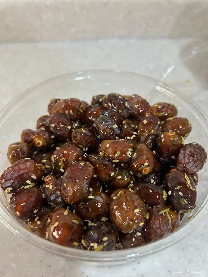 تمر خلاص جديد وتمر سفسيف بالدبس والسمسم 1